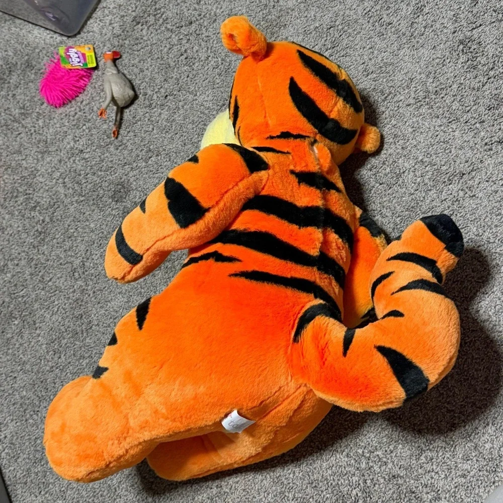 Jumbo talking tigger